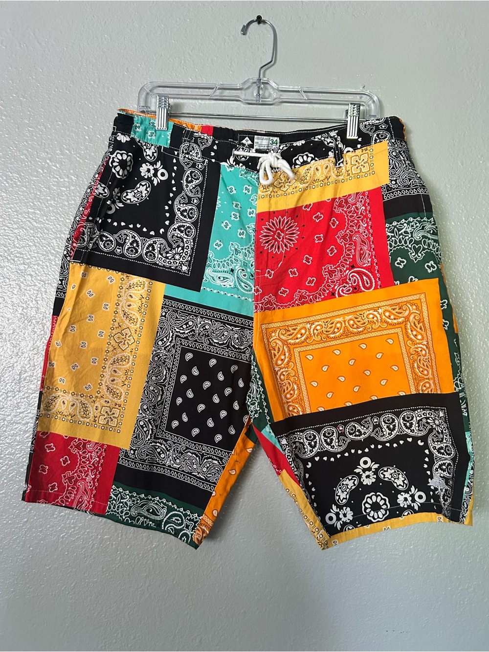 LRG Lifted Research Group Bandana Patchwork Streetwear Skate Shorts Size 34